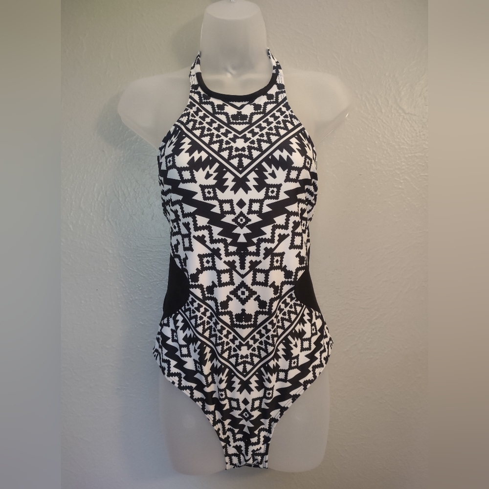 Tribal Print White Black High-Neck Halter One-Piece Swimsuit Size Large - Picture 4 of 12